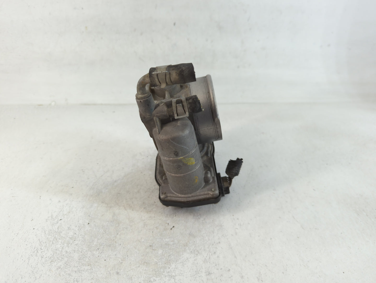 2011-2017 Nissan Juke Throttle Body P/N:39119 RME60-31 Fits Fits 2011 2012 2013 2014 2015 2016 2017 OEM Used Auto Parts - Oe