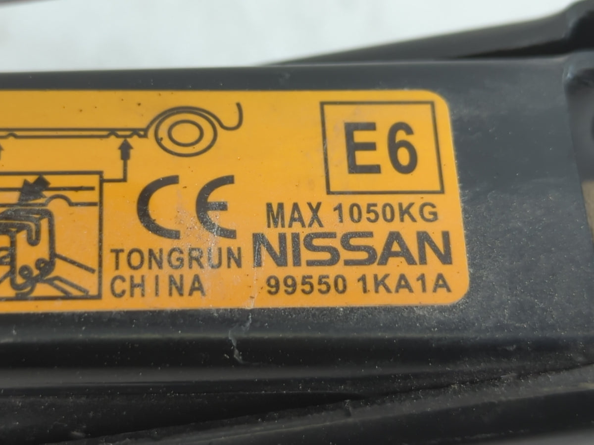 2014 Nissan Juke Spare Scissor Car Jack 784013 - Oemusedautoparts1.com