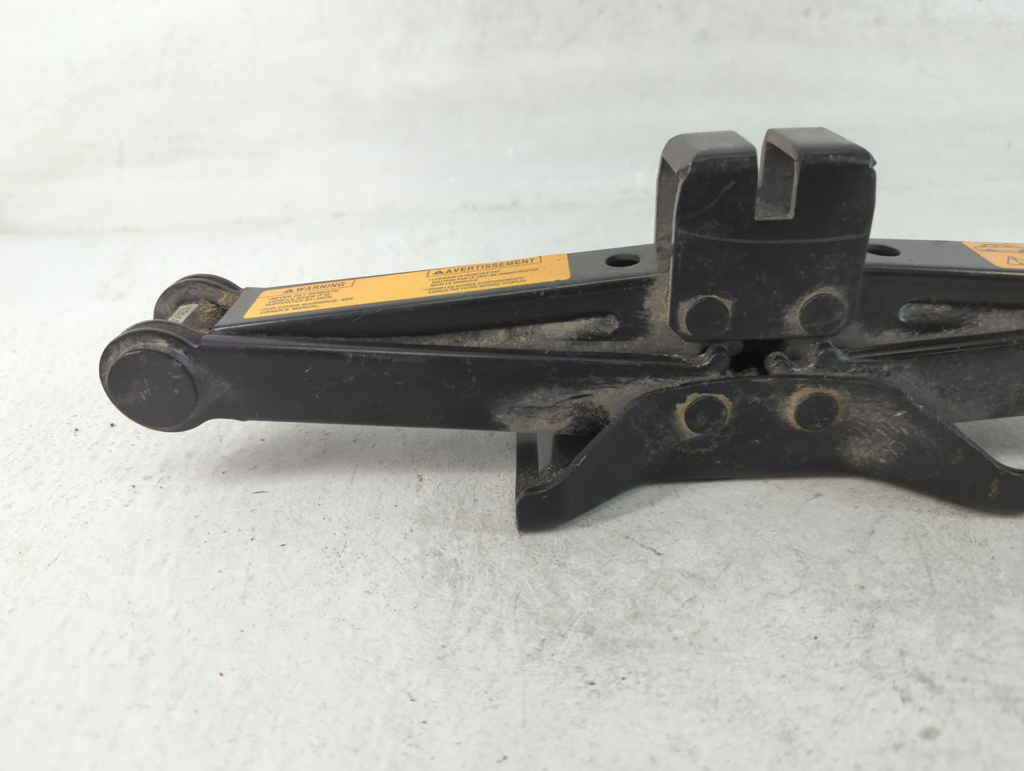2014 Nissan Juke Spare Scissor Car Jack 784026 - Oemusedautoparts1.com