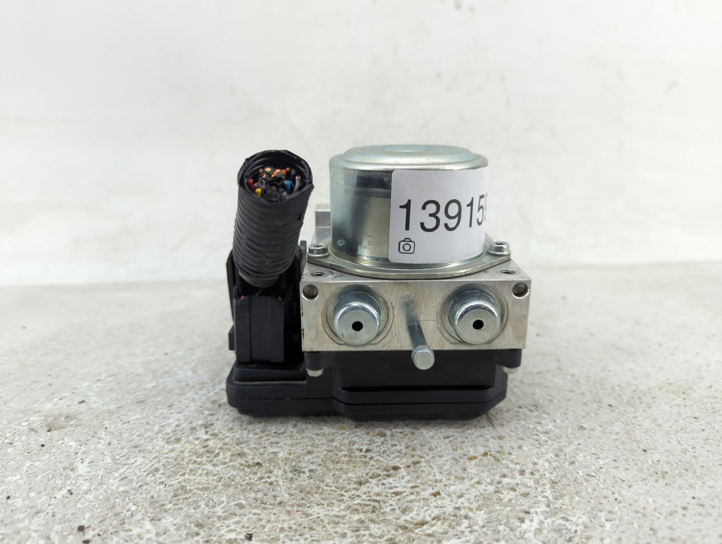 2014-2015 Nissan Leaf ABS Pump Control Module Replacement P/N:47660 4NA0A Fits Fits 2014 2015 OEM Used Auto Parts - Oemuseda