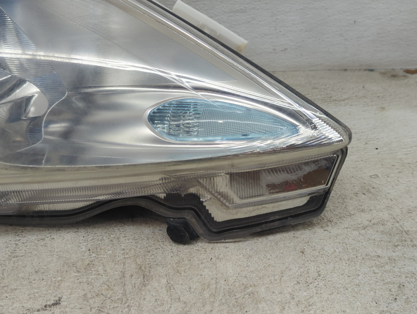 2013-2014 Nissan Leaf Driver Left Oem Head Light Headlight Lamp - Oemusedautoparts1.com
