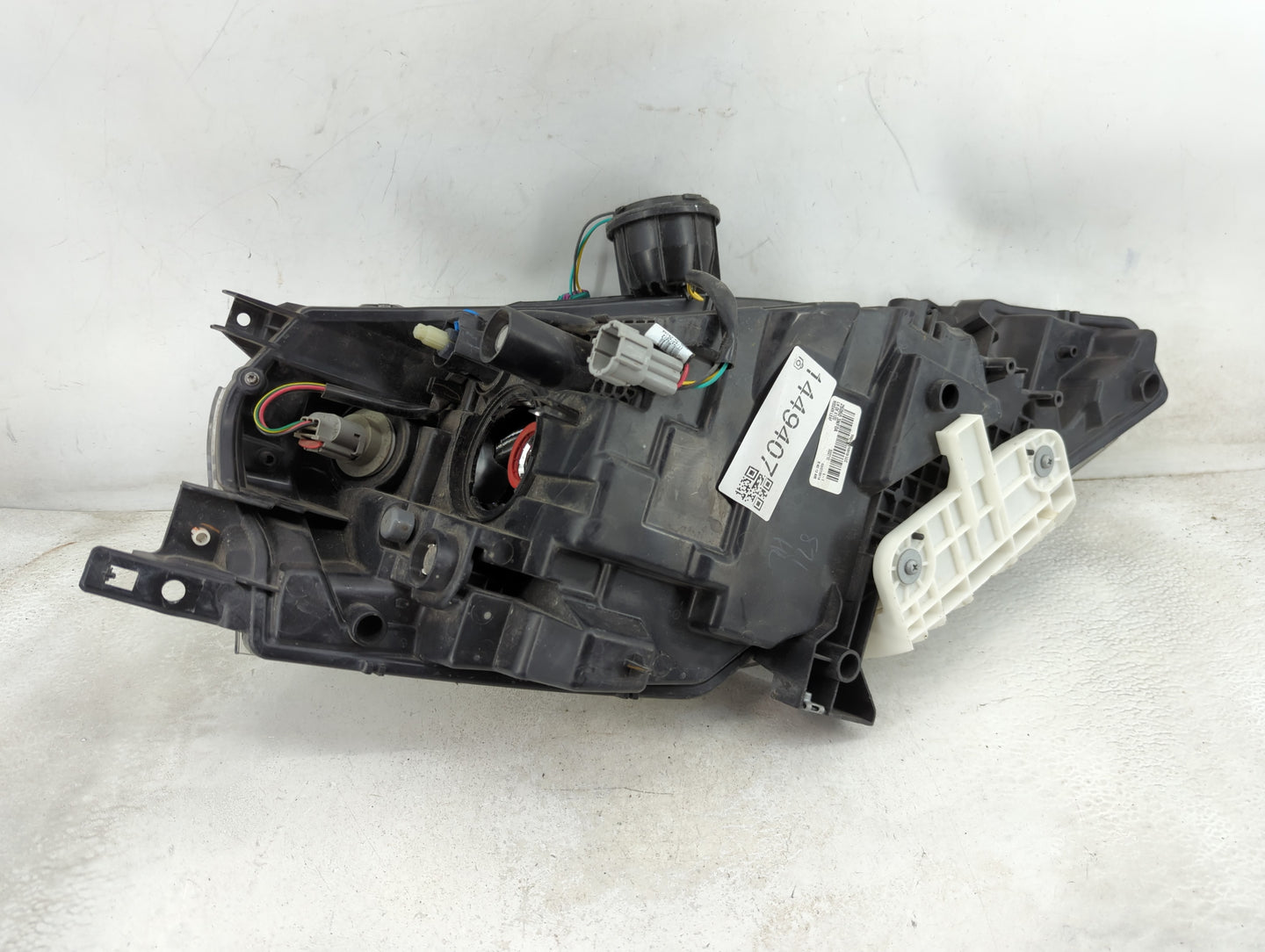 2013-2014 Nissan Leaf Driver Left Oem Head Light Headlight Lamp - Oemusedautoparts1.com