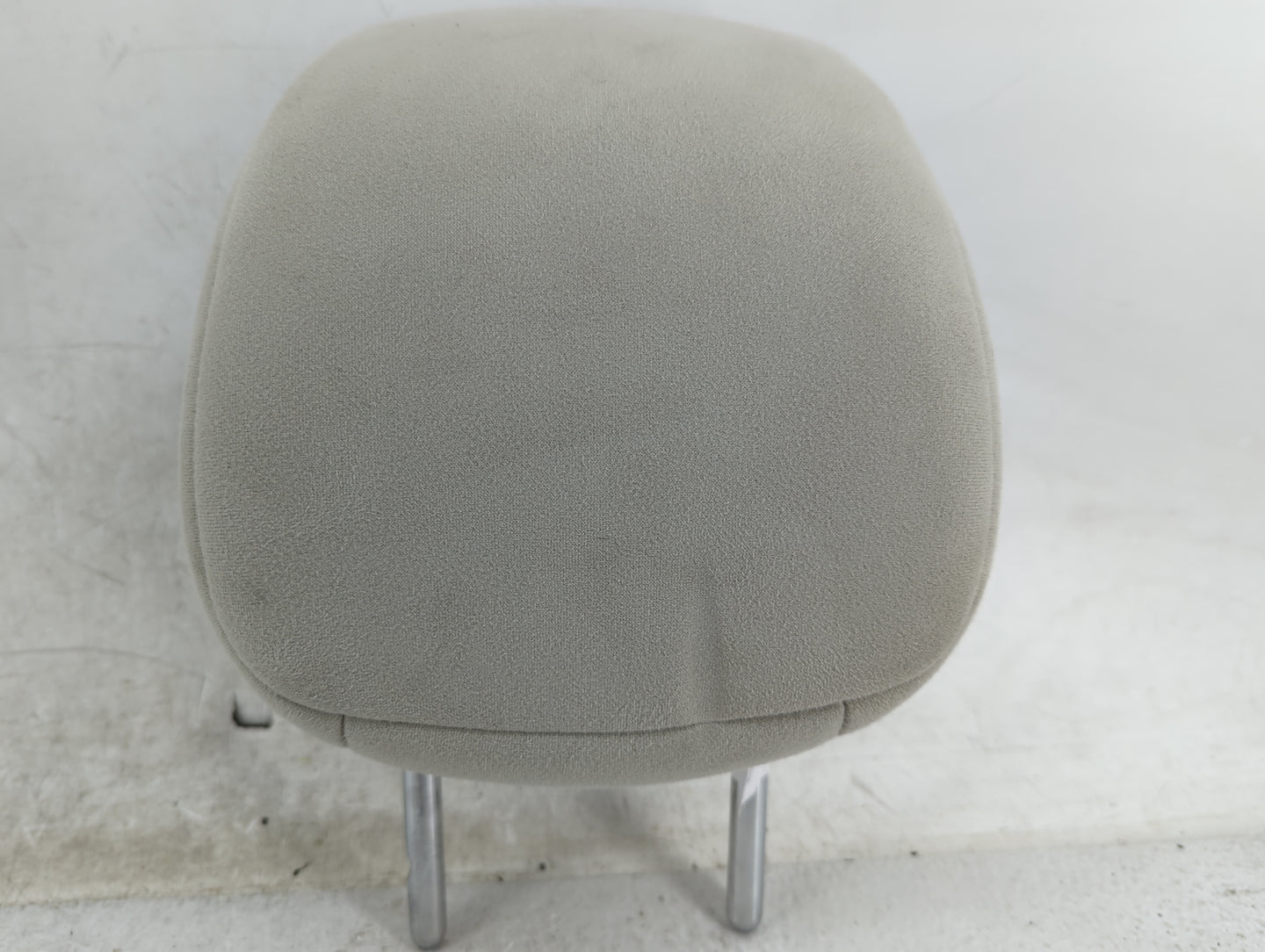 2014-2015 Nissan Leaf Headrest Head Rest Front Driver Passenger Seat Fits Fits 2014 2015 OEM Used Auto Parts - Oemusedautopa