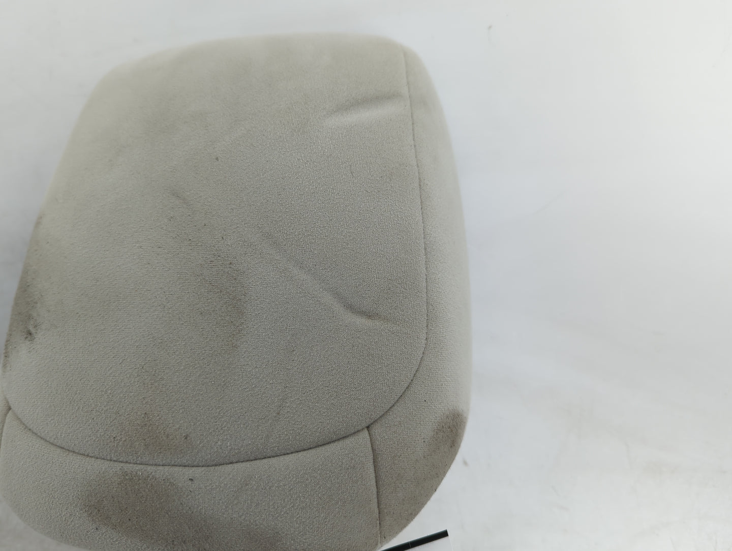 2014-2015 Nissan Leaf Headrest Head Rest Front Driver Passenger Seat Fits Fits 2014 2015 OEM Used Auto Parts - Oemusedautopa