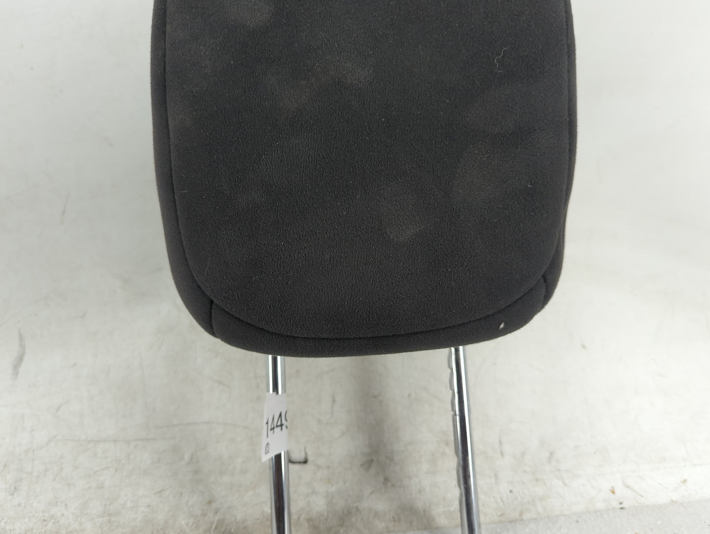 2014-2015 Nissan Leaf Headrest Head Rest Front Driver Seat Black - Oemusedautoparts1.com