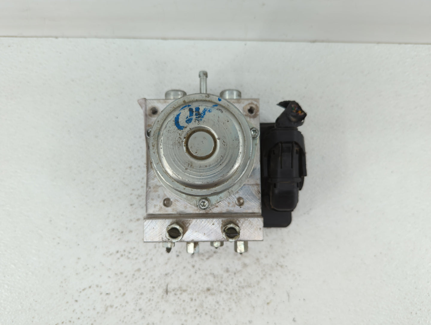 2014-2015 Nissan Leaf ABS Pump Control Module Replacement P/N:47660 4NA0A Fits Fits 2014 2015 OEM Used Auto Parts - Oemuseda