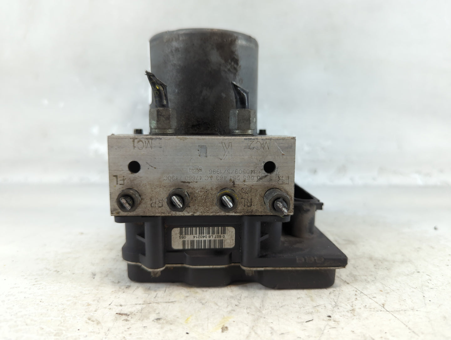 2014 Nissan Maxima ABS Pump Control Module Replacement P/N:47660 7Y90C 0 265 251 463 AC Fits OEM Used Auto Parts - Oemusedau