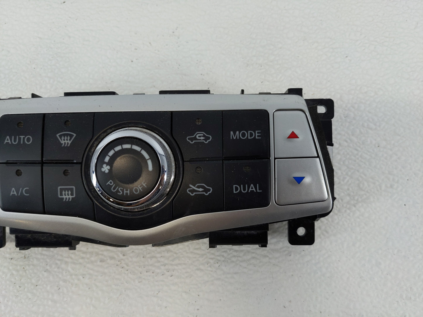 2014 Nissan Maxima Climate Control Module Temperature AC/Heater Replacement P/N:27500 9N01A Fits OEM Used Auto Parts - Oemus
