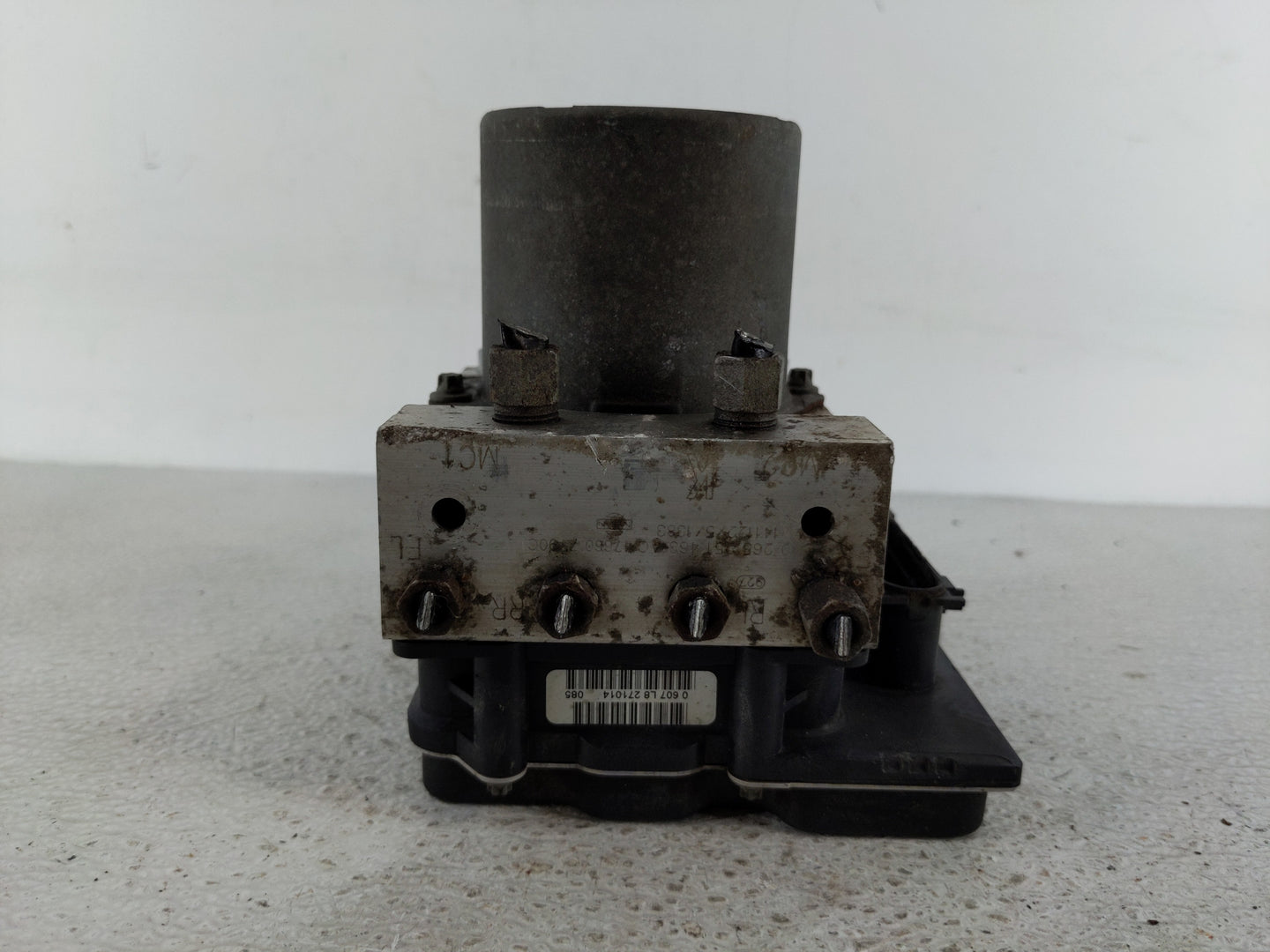 2014 Nissan Maxima ABS Pump Control Module Replacement P/N:47660 7Y90C 0 265 251 463 AC Fits OEM Used Auto Parts - Oemusedau