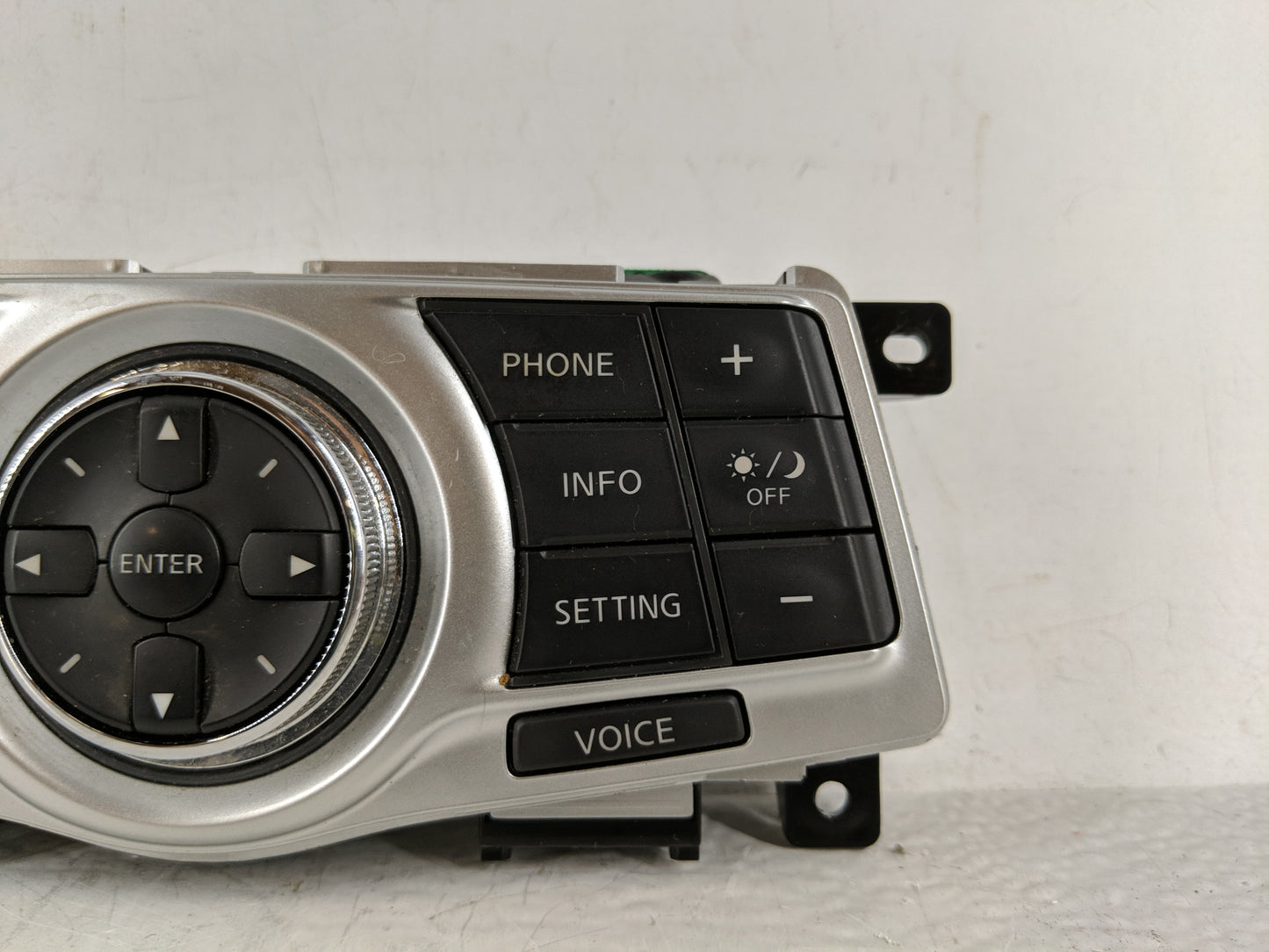 Nissan Maxima Radio Control Panel - Oemusedautoparts1.com