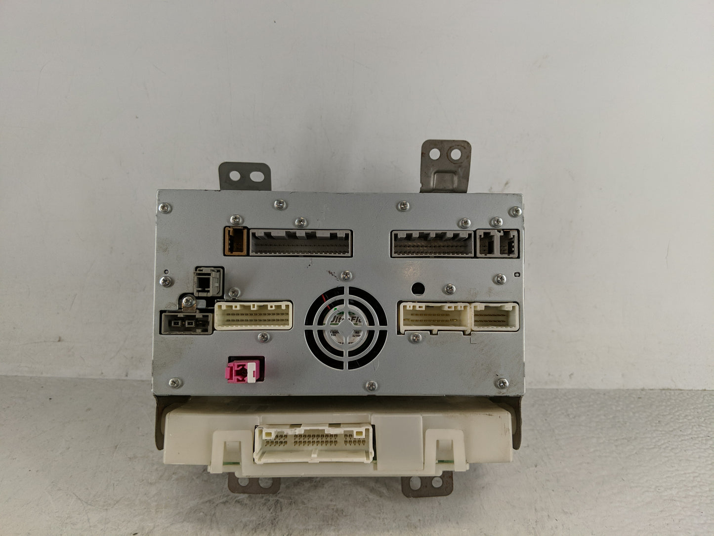 2013-2014 Nissan Maxima Radio AM FM Cd Player Receiver Replacement P/N:27760 ZY80A Fits Fits 2013 2014 2015 OEM Used Auto Pa