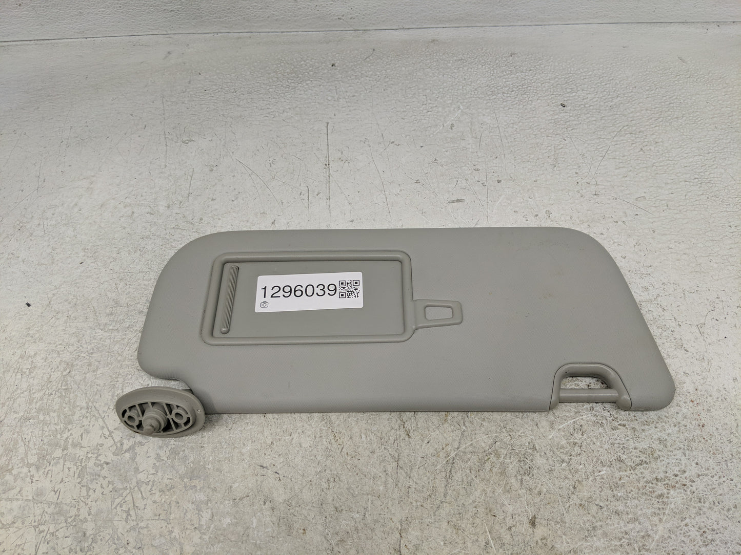 2013-2014 Nissan Maxima Sun Visor Shade Replacement Passenger Right Mirror Fits Fits 2013 2014 OEM Used Auto Parts - Oemused