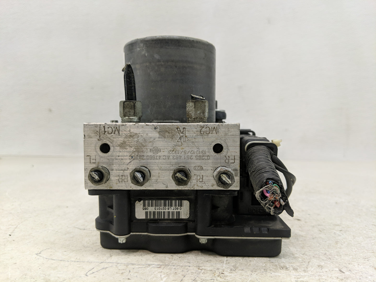 2014 Nissan Maxima ABS Pump Control Module Replacement P/N:0 265 951 865 47660 7Y90C, 0 265 251 463 AC Fits OEM Used Auto Pa