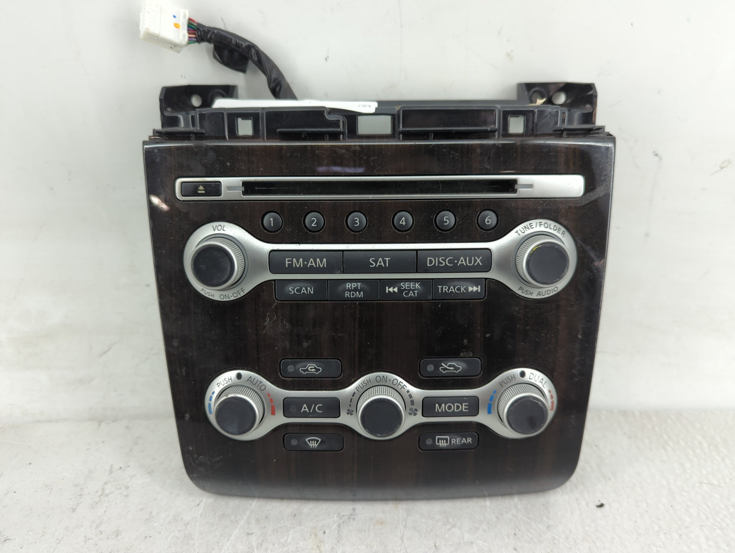 2014 Nissan Maxima Climate Control Module Temperature AC/Heater Replacement P/N:68260 9DB5F Fits OEM Used Auto Parts - Oemus