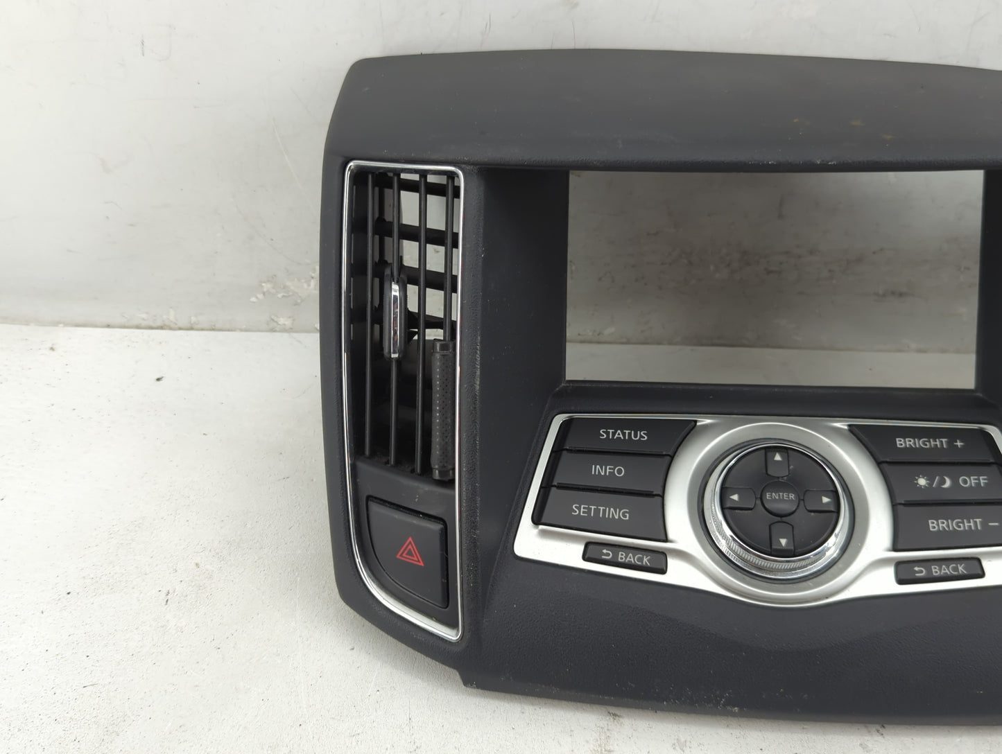 2012-2014 Nissan Maxima Radio AM FM Cd Player Receiver Replacement P/N:9N00B-210451 Fits Fits 2012 2013 2014 OEM Used Auto P
