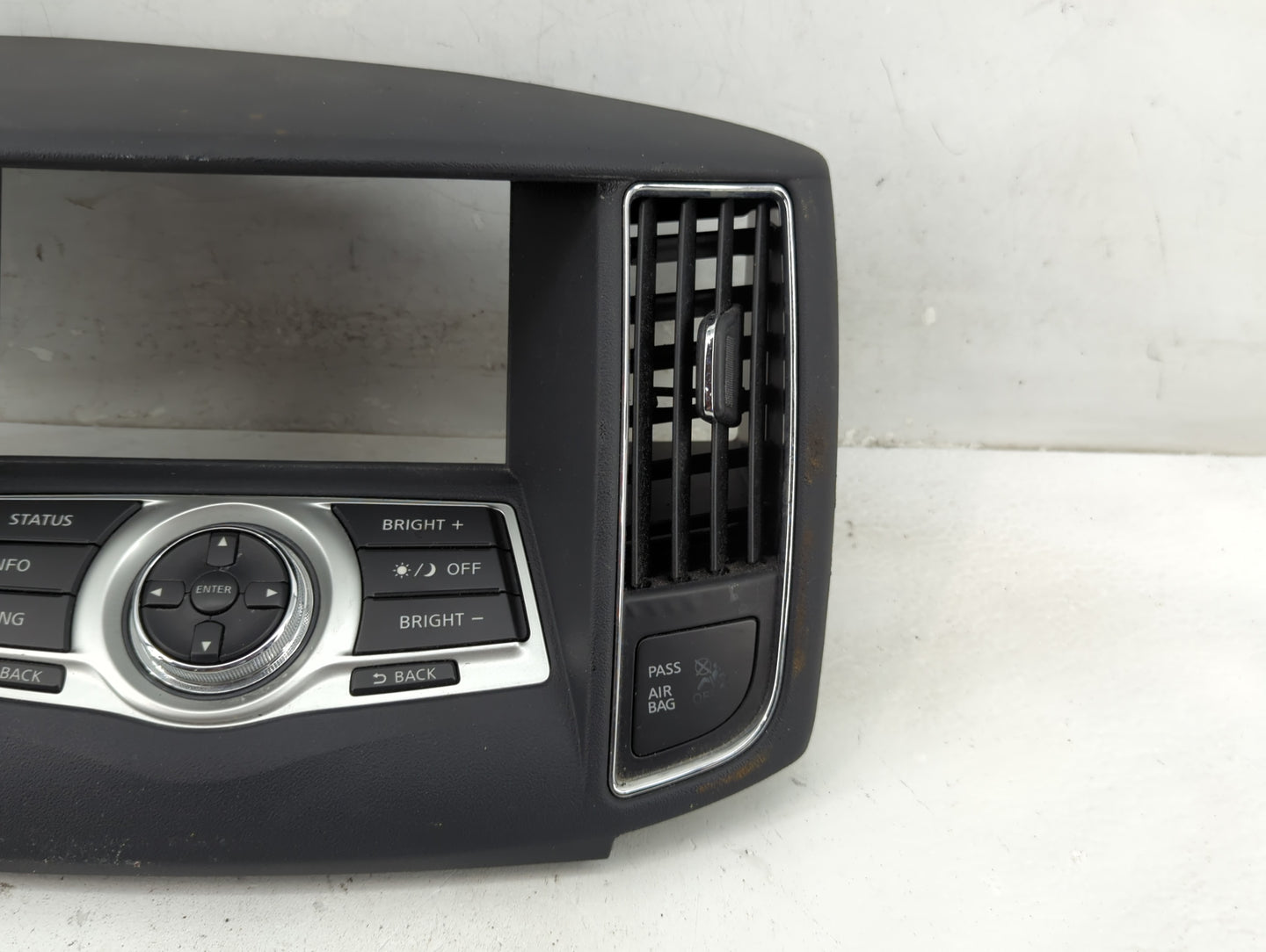 2012-2014 Nissan Maxima Radio AM FM Cd Player Receiver Replacement P/N:9N00B-210451 Fits Fits 2012 2013 2014 OEM Used Auto P