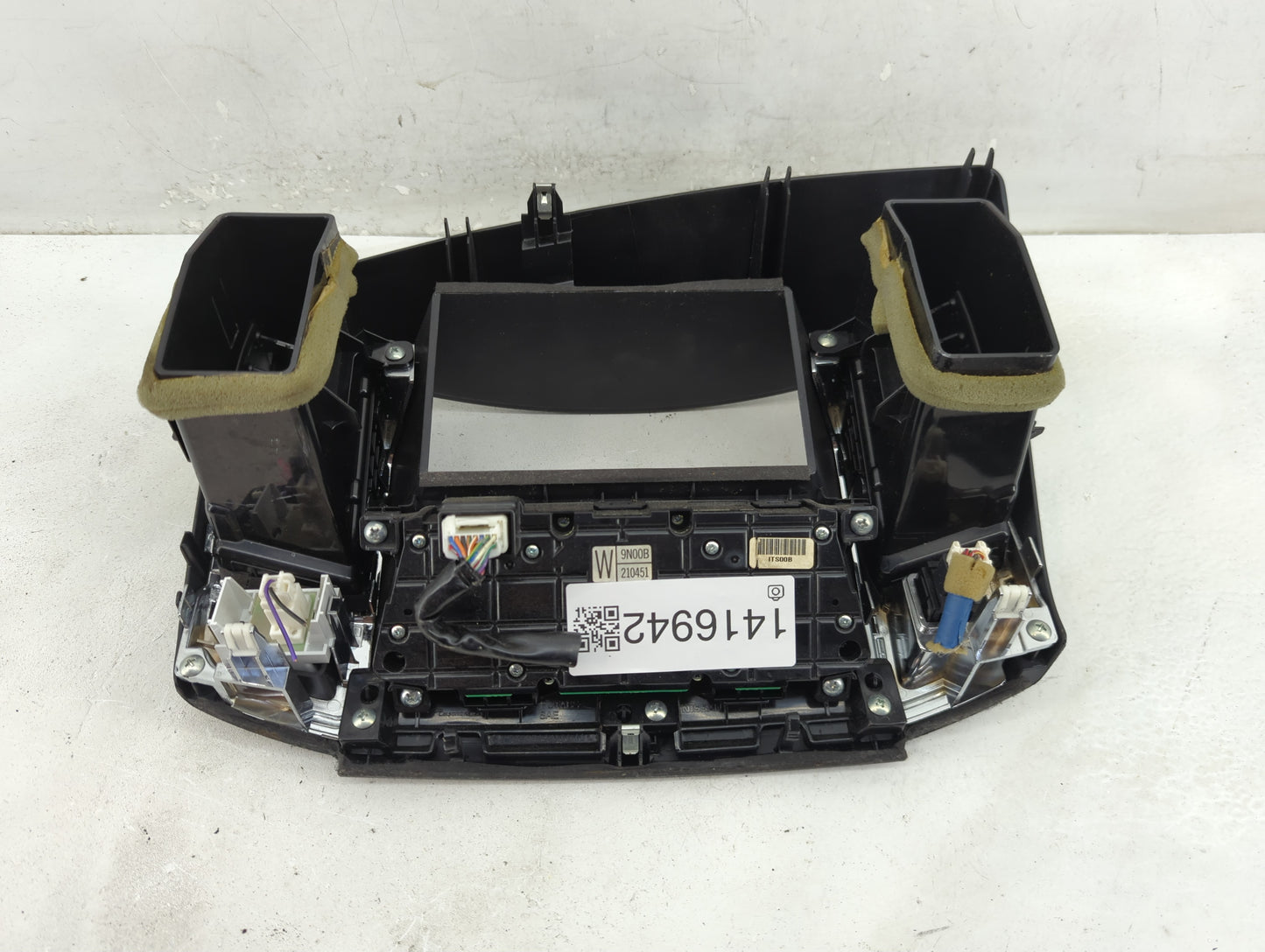 2012-2014 Nissan Maxima Radio AM FM Cd Player Receiver Replacement P/N:9N00B-210451 Fits Fits 2012 2013 2014 OEM Used Auto P