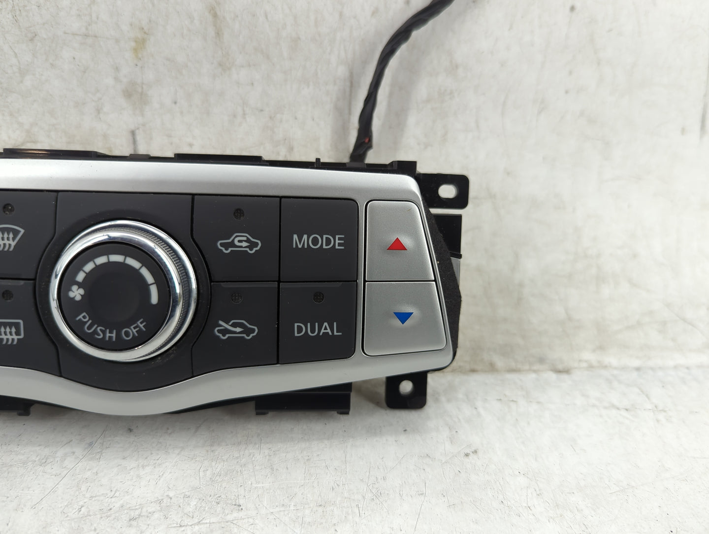 2009-2014 Nissan Maxima Ac Heater Climate Control 27500 9n01a - Oemusedautoparts1.com