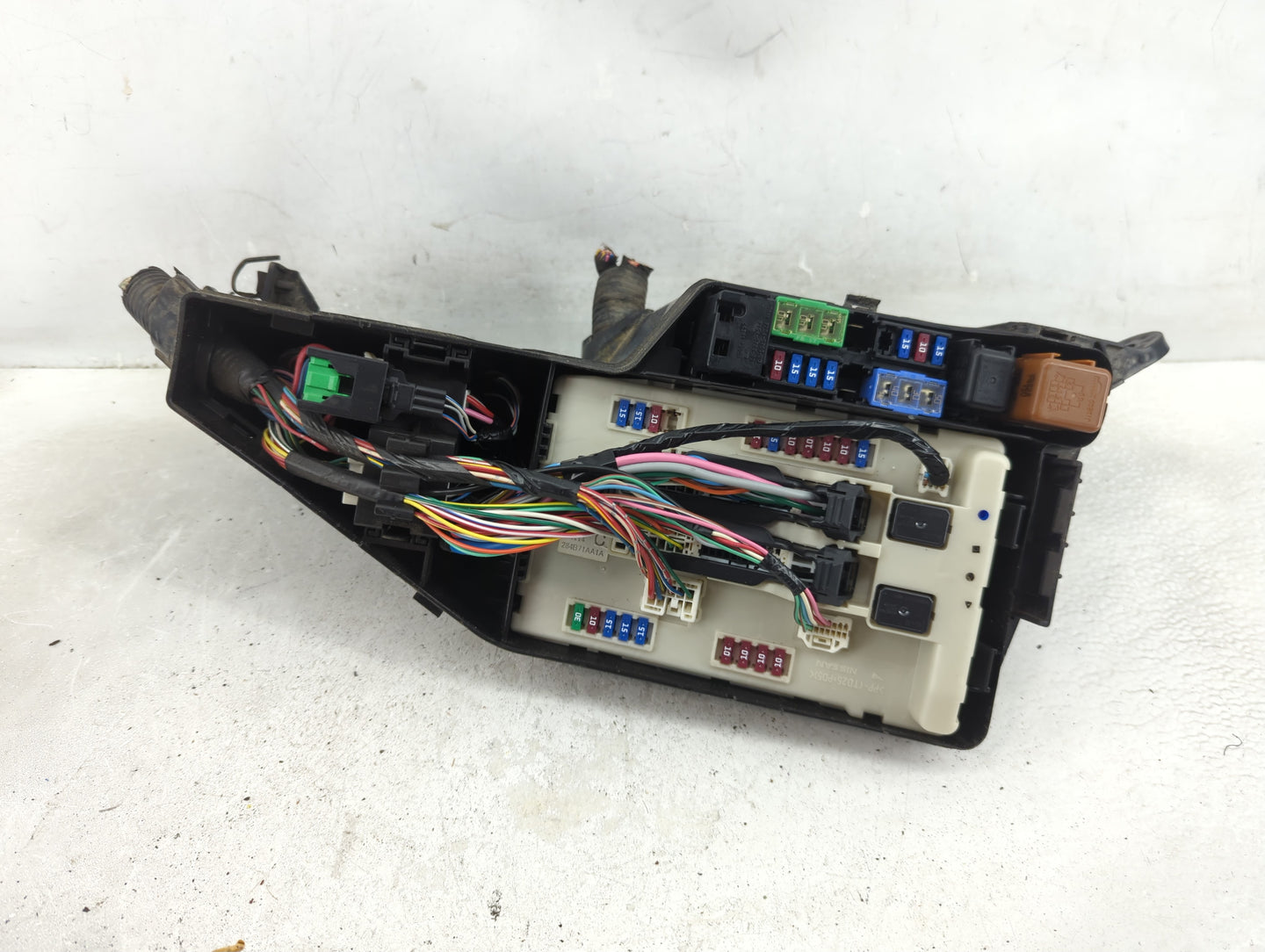 2009-2014 Nissan Maxima Fusebox Fuse Box Panel Relay Module Fits Fits 2009 2010 2011 2012 2013 2014 OEM Used Auto Parts - Oe