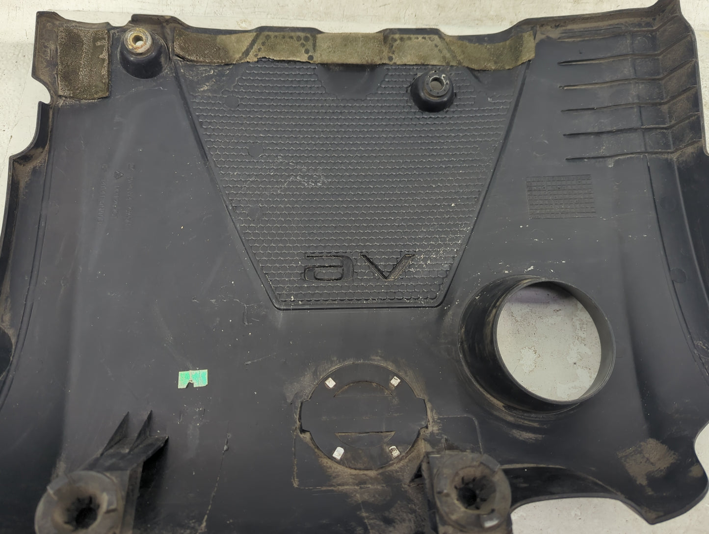 2014 Nissan Maxima Engine Cover - Oemusedautoparts1.com