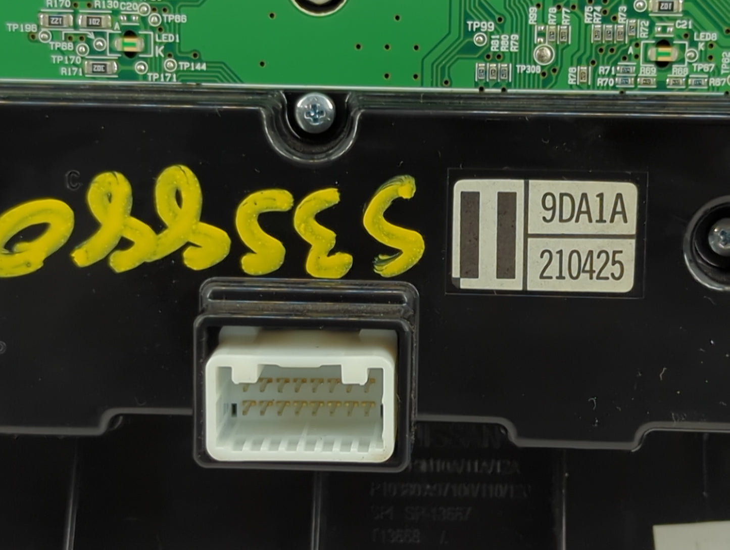 2012-2014 Nissan Maxima Radio AM FM Cd Player Receiver Replacement P/N:F21PB1040B 9DA1A, 210425 Fits Fits 2012 2013 2014 OEM