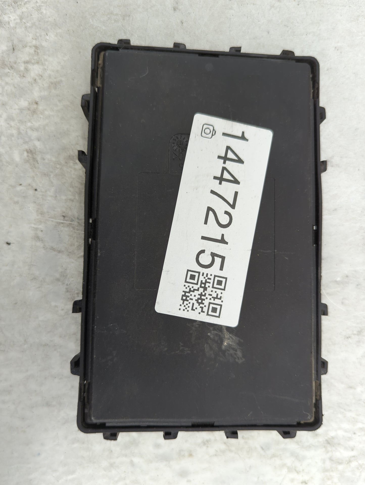 2014-2014 Nissan Maxima Body Control Module Bcm Inner Cabin Fuse Box - Oemusedautoparts1.com