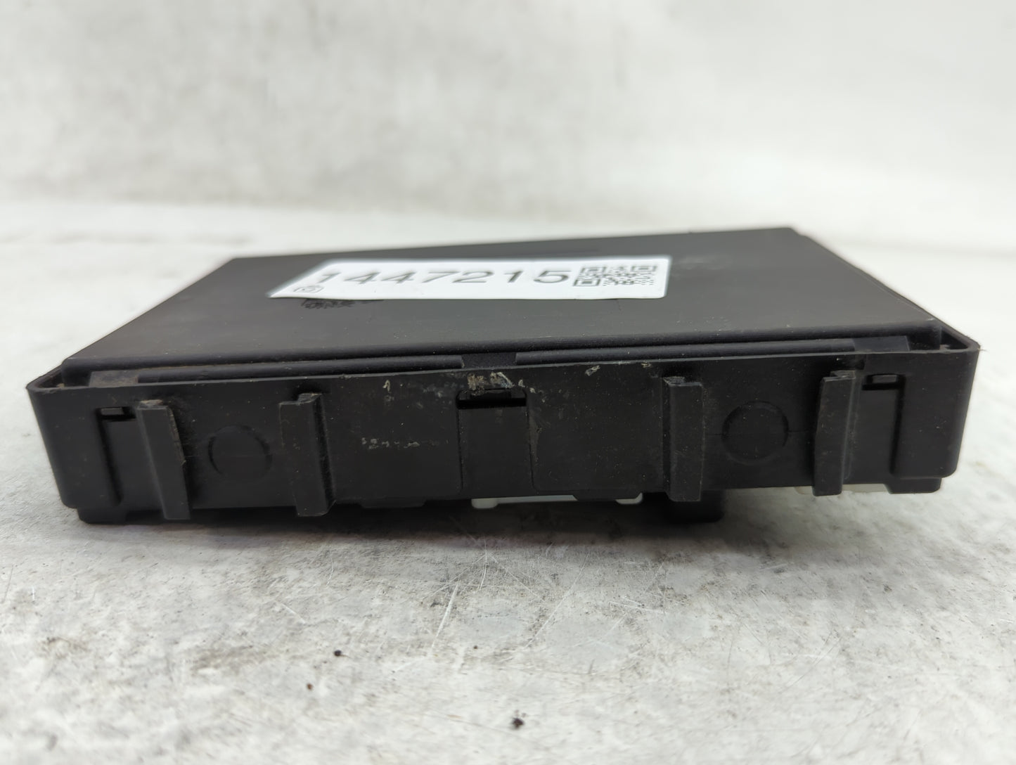 2014-2014 Nissan Maxima Body Control Module Bcm Inner Cabin Fuse Box - Oemusedautoparts1.com