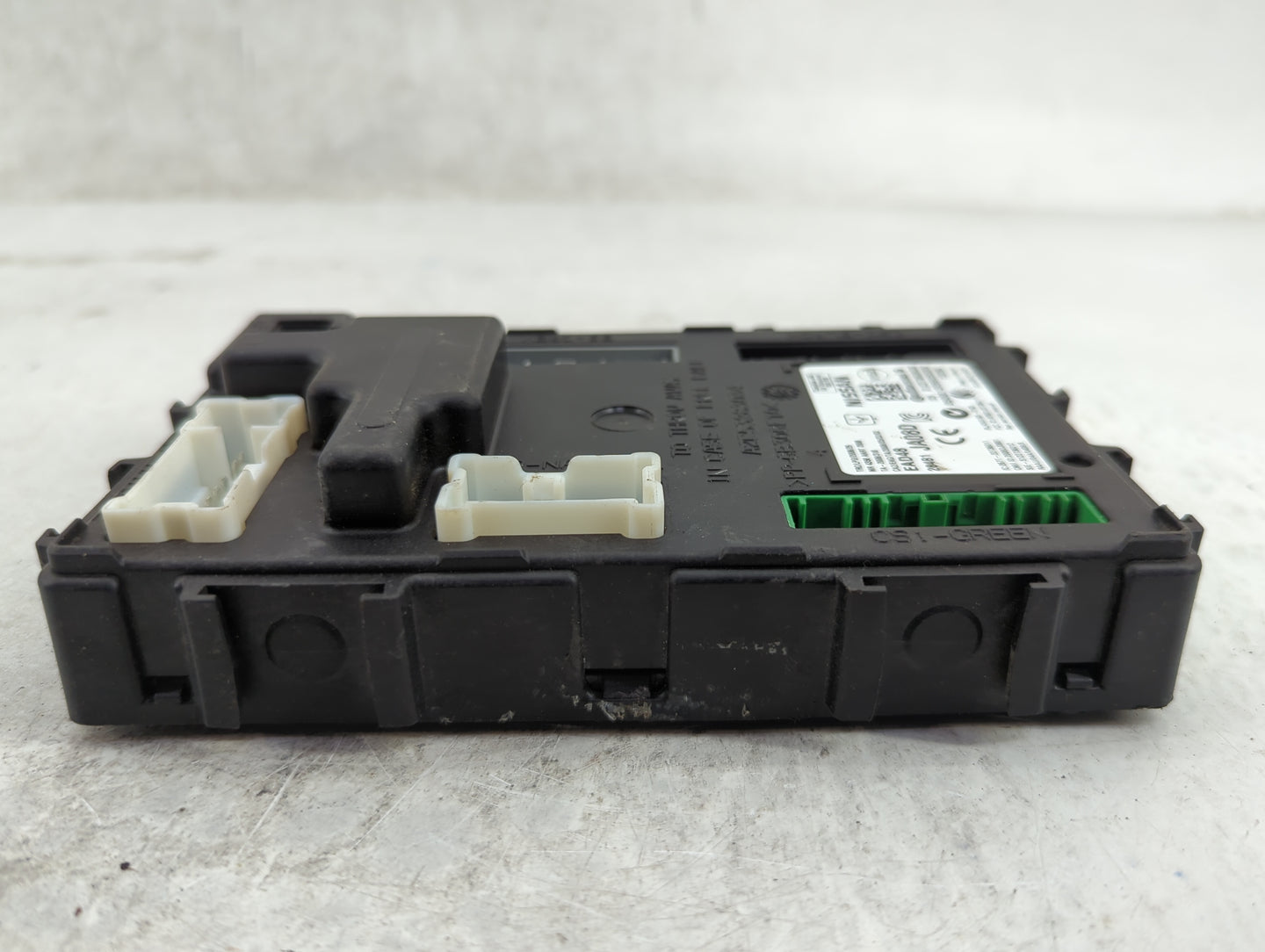 2014-2014 Nissan Maxima Body Control Module Bcm Inner Cabin Fuse Box - Oemusedautoparts1.com