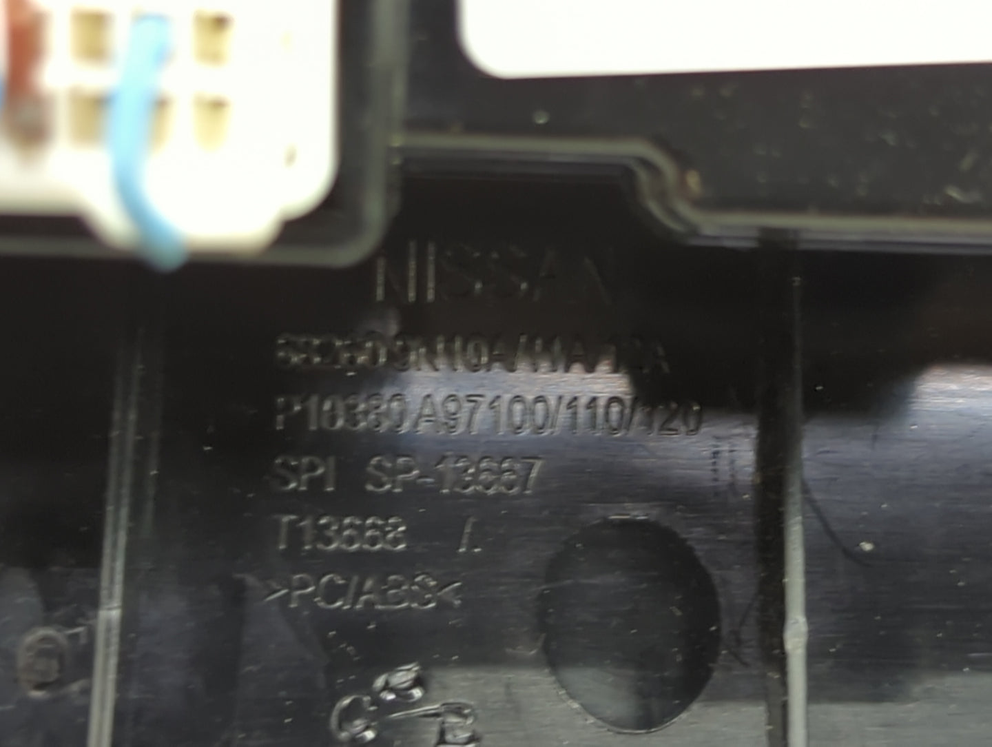 2012-2014 Nissan Maxima Radio Control Panel 1464216 - Oemusedautoparts1.com