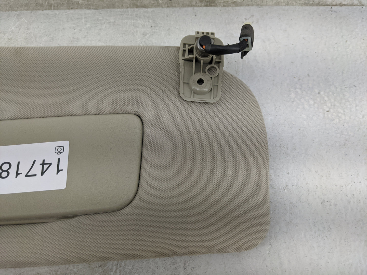 2013-2014 Nissan Maxima Sun Visor Shade Replacement Passenger Right Mirror Fits Fits 2013 2014 OEM Used Auto Parts - Oemused