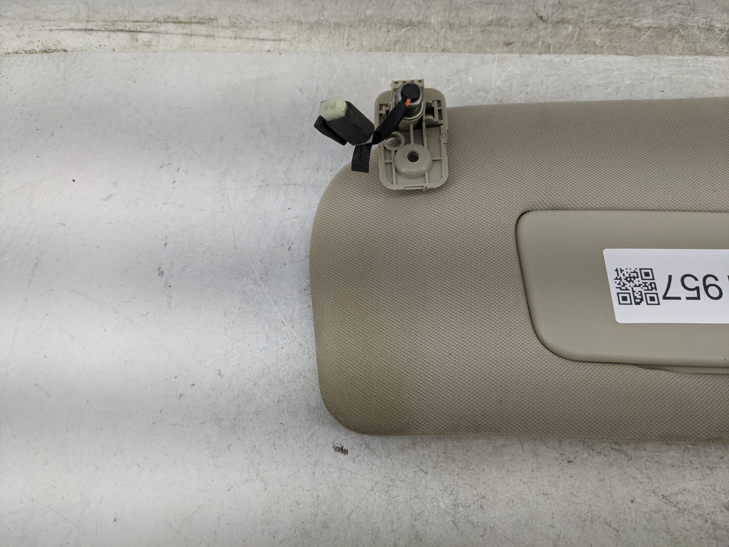 2013-2014 Nissan Maxima Sun Visor Shade Replacement Driver Left Mirror Fits Fits 2013 2014 OEM Used Auto Parts - Oemusedauto