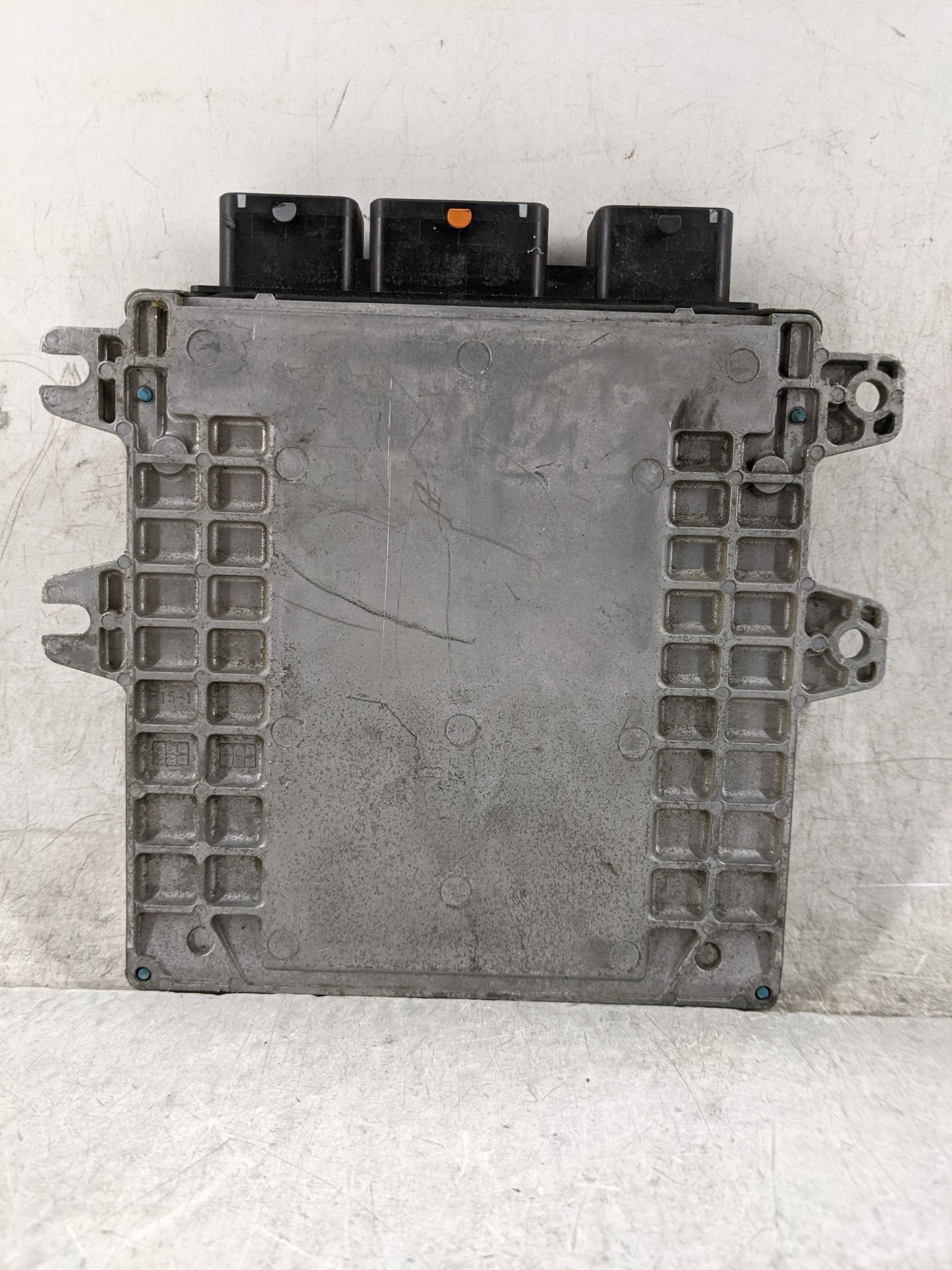 2014 Nissan Maxima PCM Engine Control Computer ECU ECM PCU OEM P/N:NEC009-003 Fits OEM Used Auto Parts - Oemusedautoparts1.c