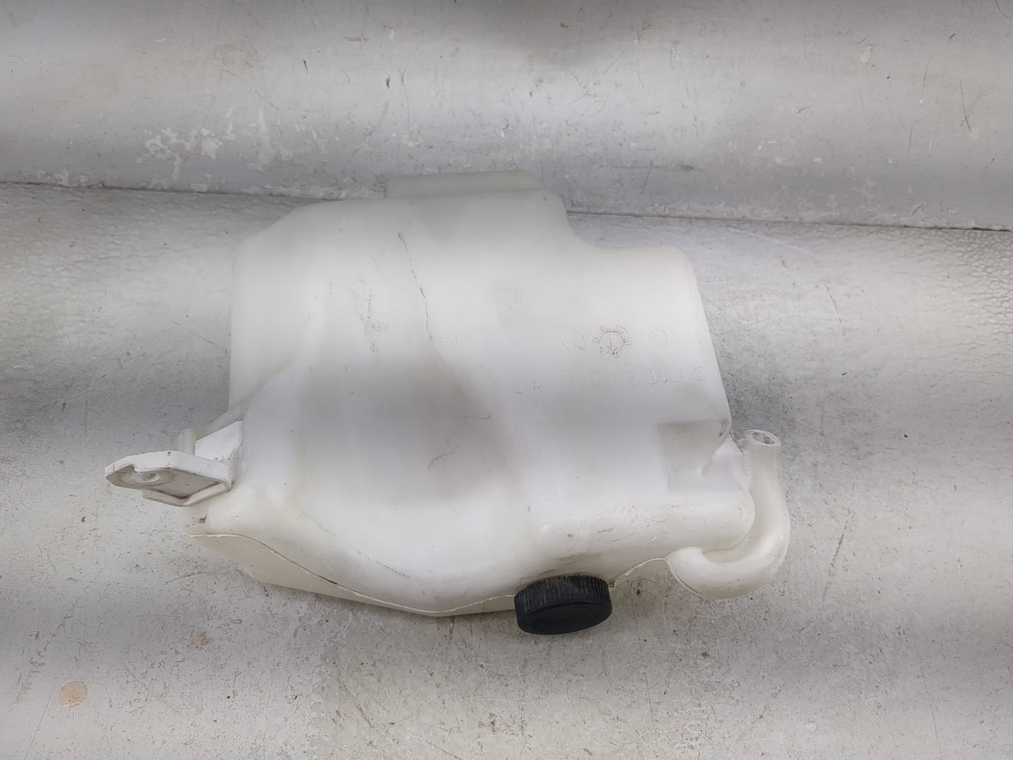 2009-2014 Nissan Maxima Radiator Coolant Overflow Expansion Tank Bottle 1476921 - Oemusedautoparts1.com