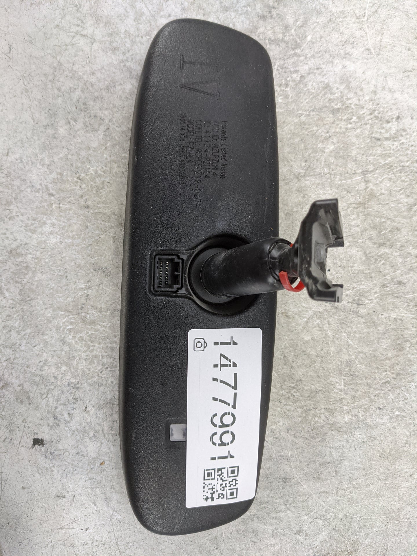 2014 Nissan Maxima Interior Rear View Mirror Replacement OEM P/N:NZLPZLHL4 4112A-PZLHL4, PZLHL4 Fits OEM Used Auto Parts - O