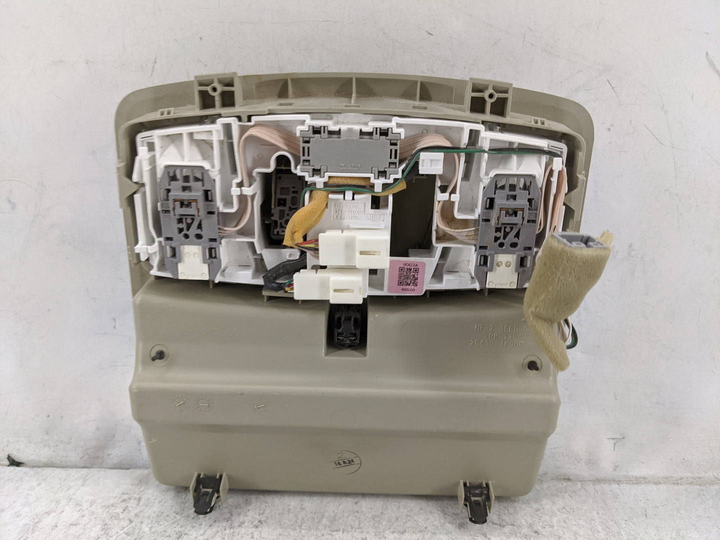 2014 Nissan Maxima Overhead Roof Console 1478263 - Oemusedautoparts1.com