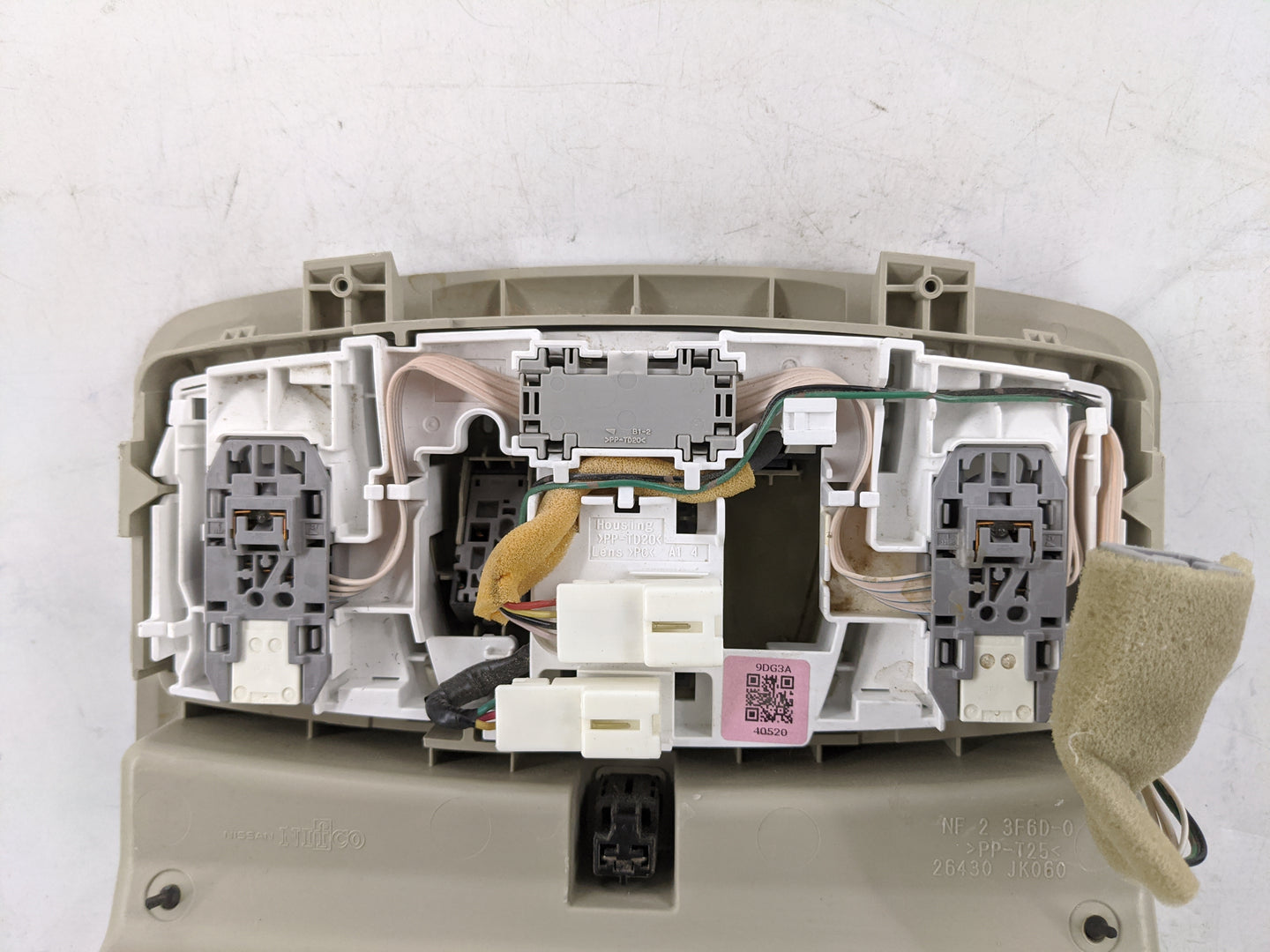 2014 Nissan Maxima Overhead Roof Console 1478263 - Oemusedautoparts1.com
