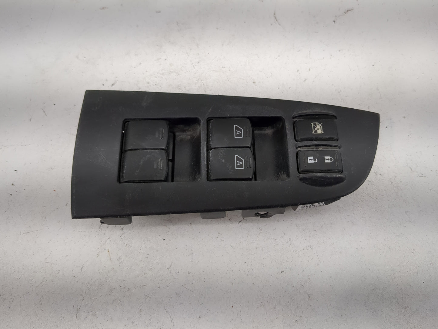 2009-2014 Nissan Maxima Master Power Window Switch Replacement Driver Side Left P/N:254019N00E Fits OEM Used Auto Parts - Oe