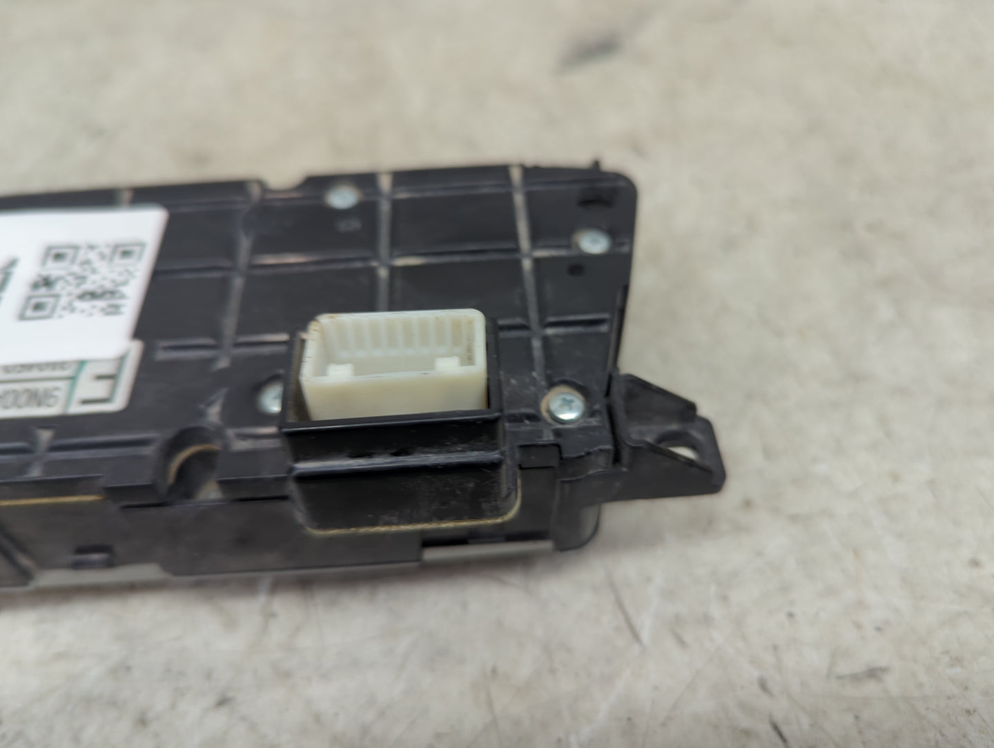2014 Nissan Maxima Radio AM FM Cd Player Receiver Replacement P/N:9N00A 310AE0 Fits OEM Used Auto Parts - Oemusedautoparts1.