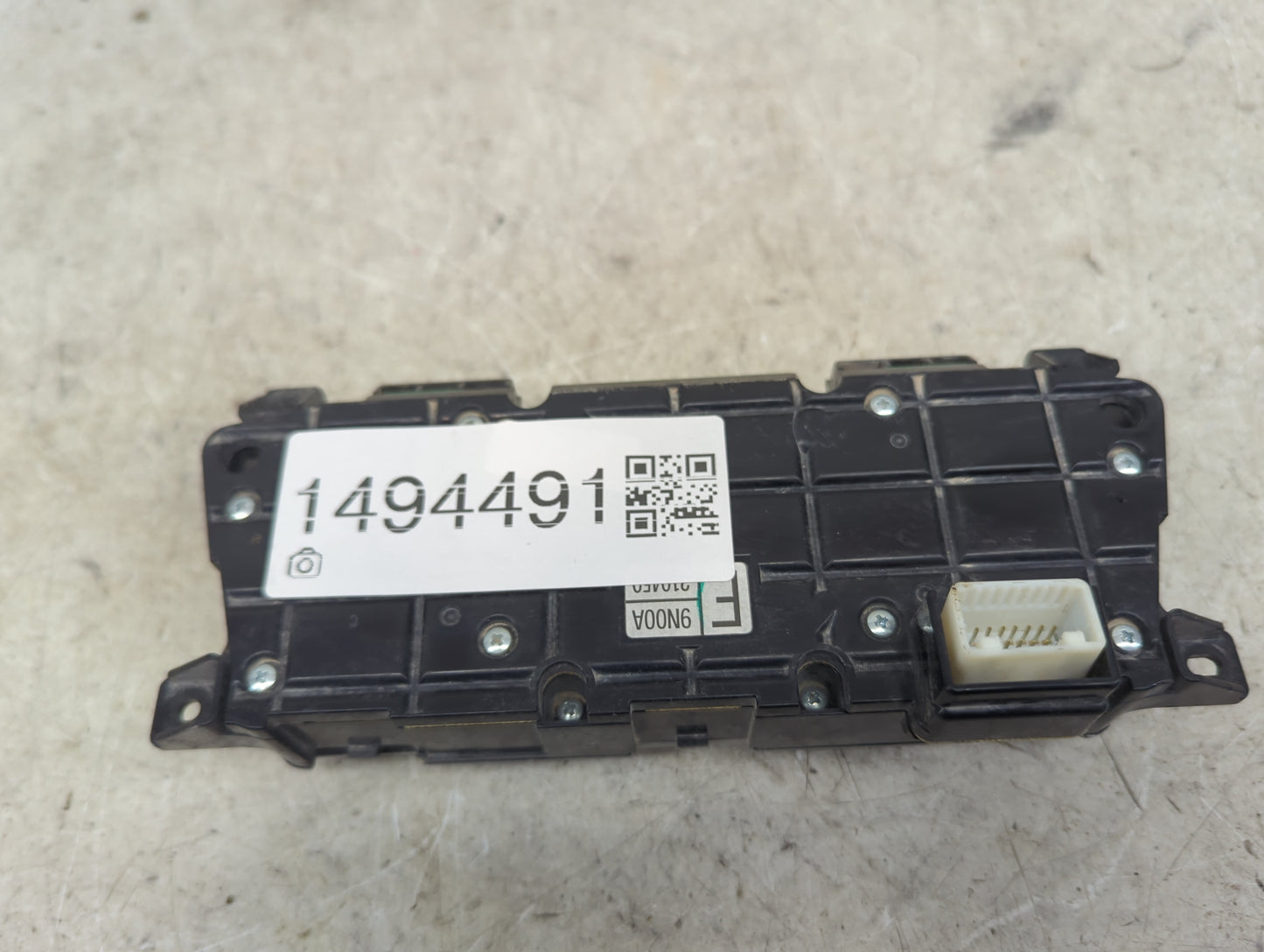 2014 Nissan Maxima Radio AM FM Cd Player Receiver Replacement P/N:9N00A 310AE0 Fits OEM Used Auto Parts - Oemusedautoparts1.