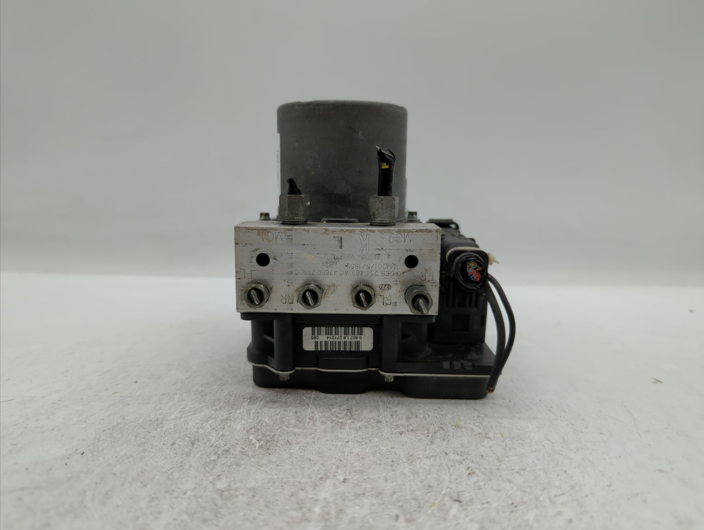 2014 Nissan Maxima ABS Pump Control Module Replacement P/N:47660 ZY90C Fits OEM Used Auto Parts - Oemusedautoparts1.com