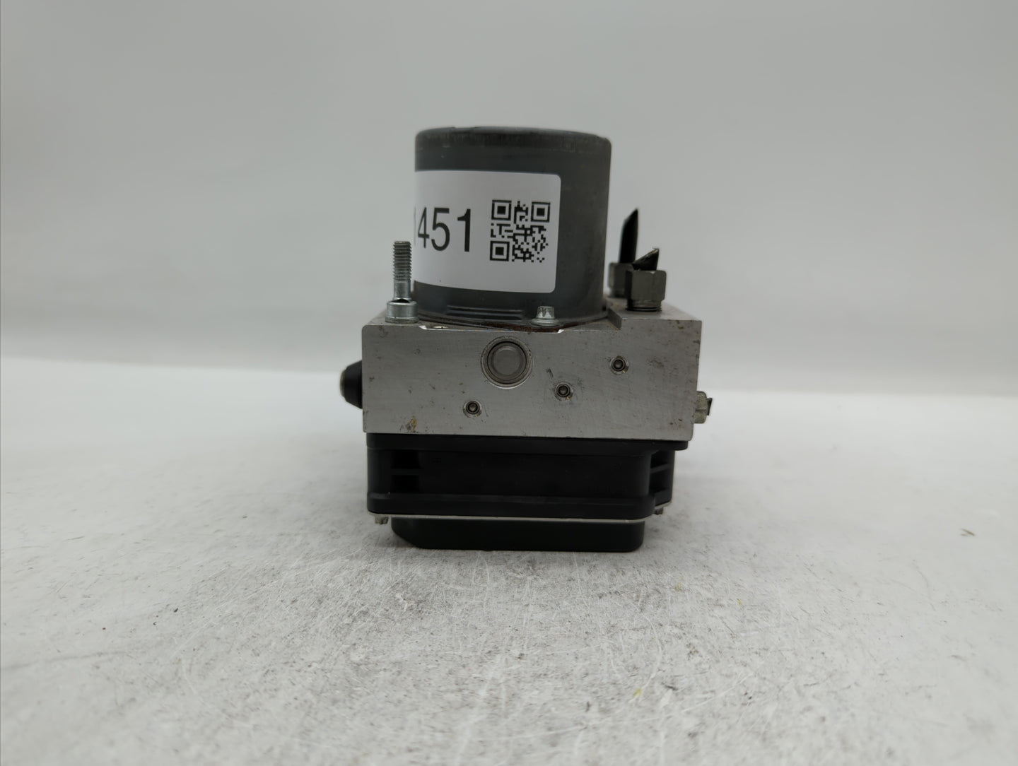 2014 Nissan Maxima ABS Pump Control Module Replacement P/N:47660 ZY90C Fits OEM Used Auto Parts - Oemusedautoparts1.com