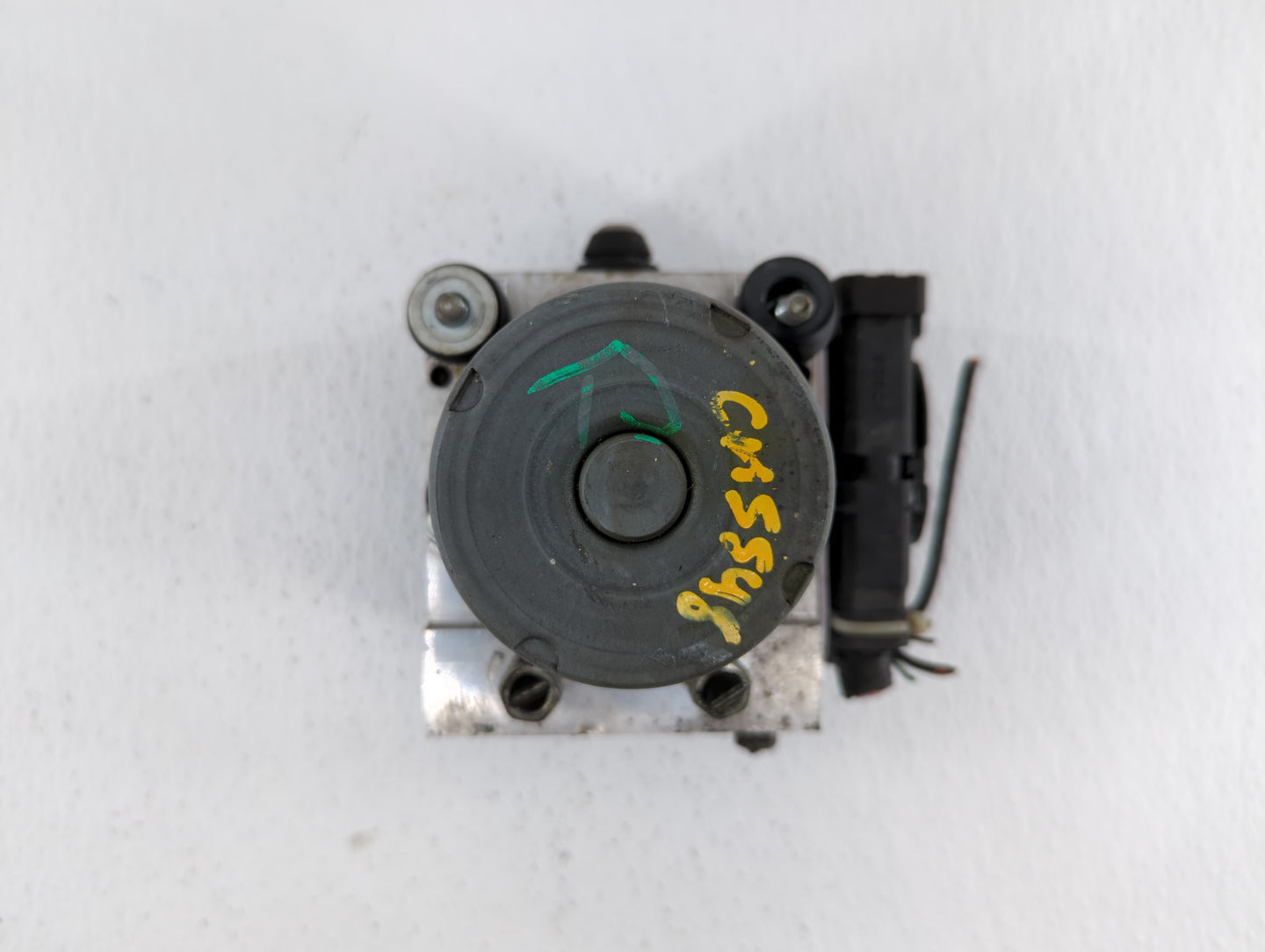 2014 Nissan Maxima ABS Pump Control Module Replacement P/N:47660 ZY90C Fits OEM Used Auto Parts - Oemusedautoparts1.com