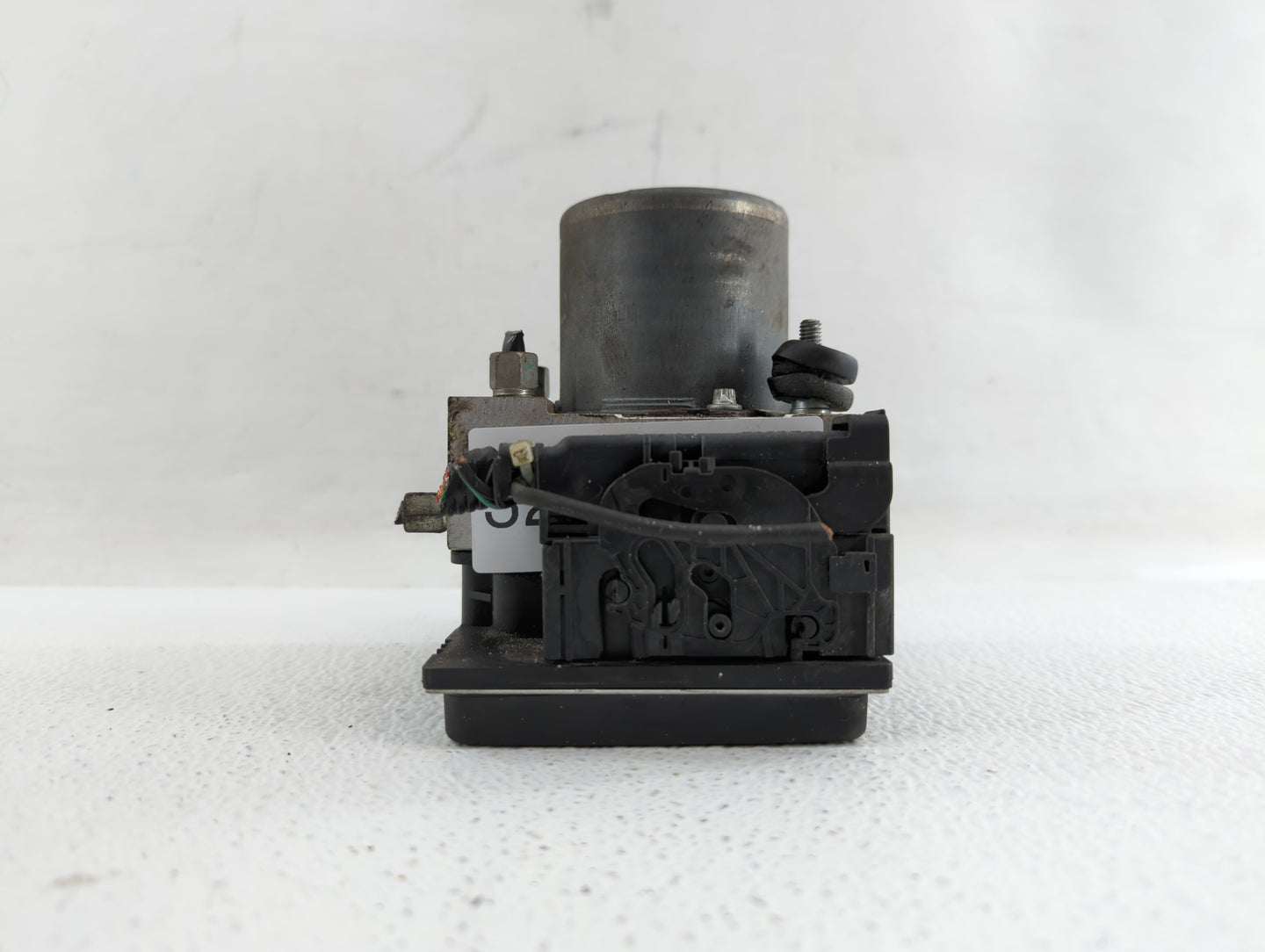 2014 Nissan Maxima ABS Pump Control Module Replacement P/N:47660 ZY90C Fits OEM Used Auto Parts - Oemusedautoparts1.com
