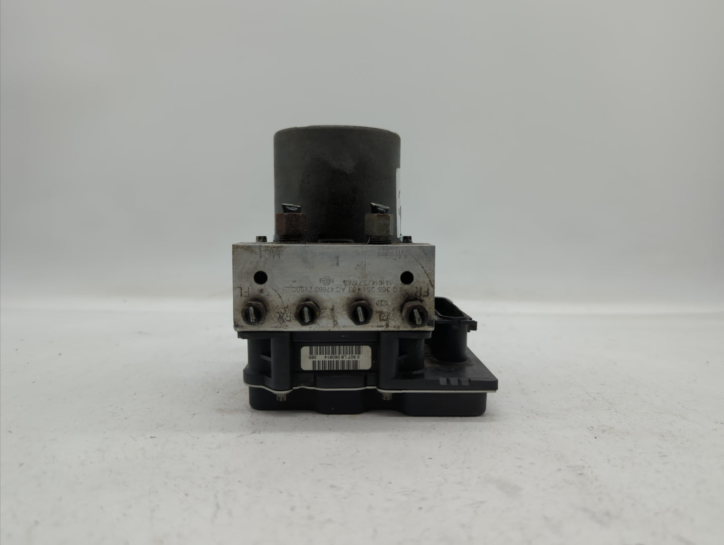 2014 Nissan Maxima ABS Pump Control Module Replacement P/N:47660 ZY90C Fits OEM Used Auto Parts - Oemusedautoparts1.com