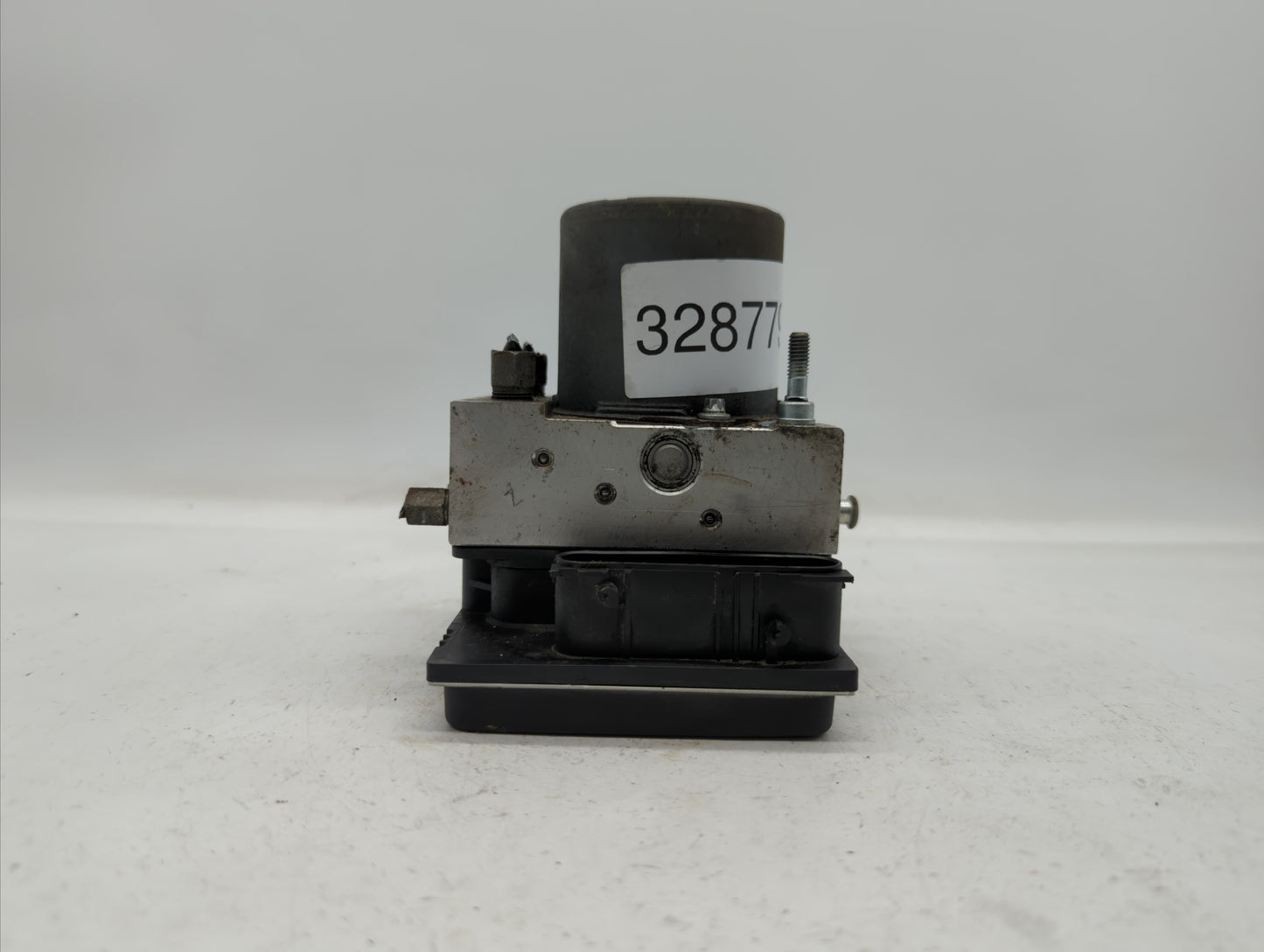 2014 Nissan Maxima ABS Pump Control Module Replacement P/N:47660 ZY90C Fits OEM Used Auto Parts - Oemusedautoparts1.com