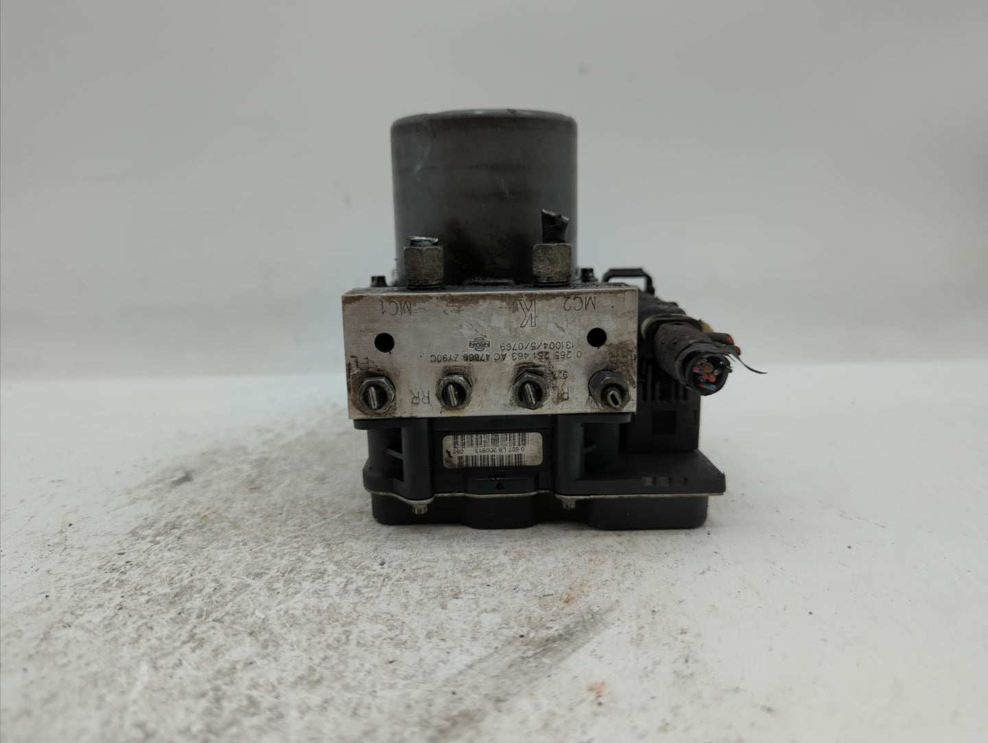 2014 Nissan Maxima ABS Pump Control Module Replacement P/N:47660 ZY90C Fits OEM Used Auto Parts - Oemusedautoparts1.com