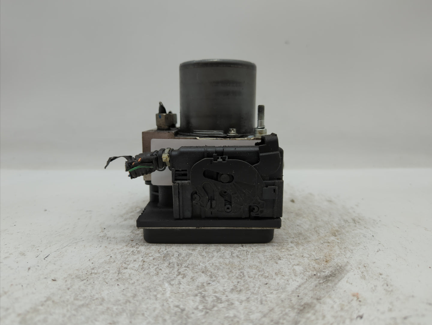 2014 Nissan Maxima ABS Pump Control Module Replacement P/N:47660 ZY90C Fits OEM Used Auto Parts - Oemusedautoparts1.com