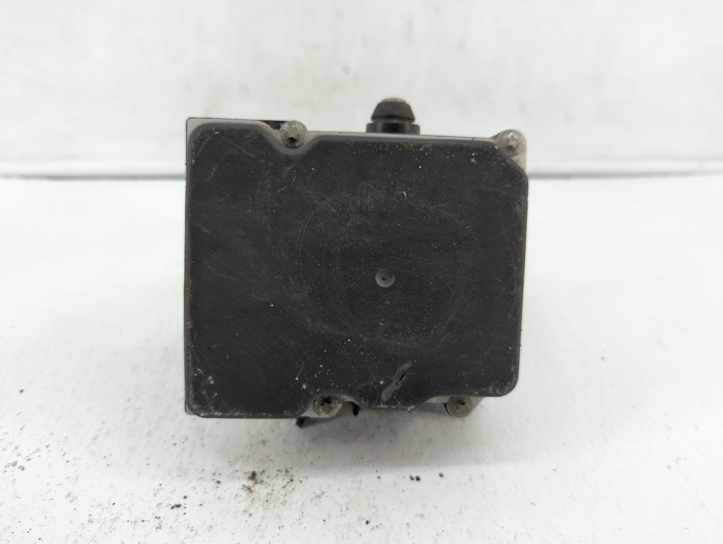 2014 Nissan Maxima ABS Pump Control Module Replacement P/N:47660 ZY90C Fits OEM Used Auto Parts - Oemusedautoparts1.com