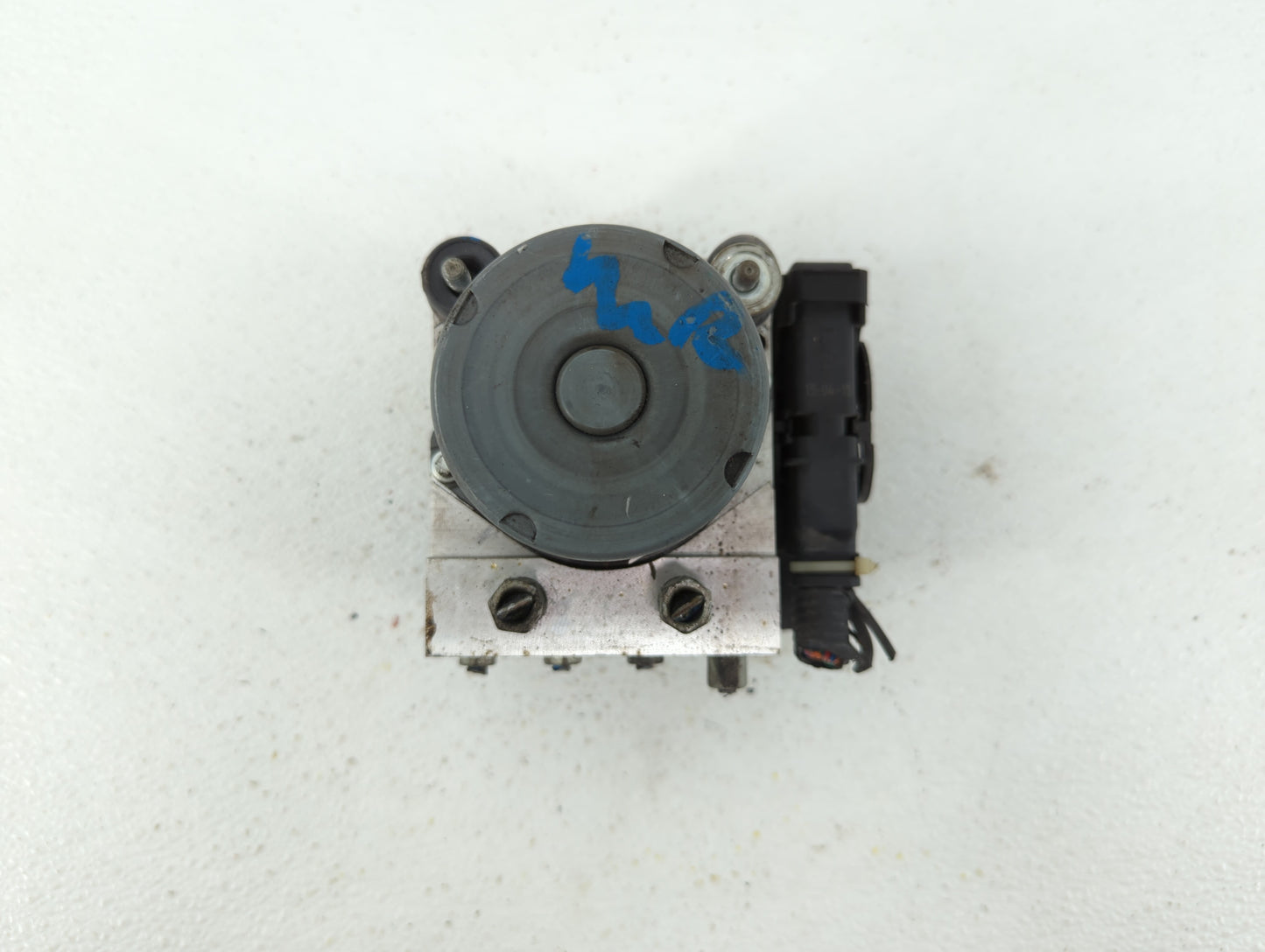 2014 Nissan Maxima ABS Pump Control Module Replacement P/N:47660 ZY90C Fits OEM Used Auto Parts - Oemusedautoparts1.com