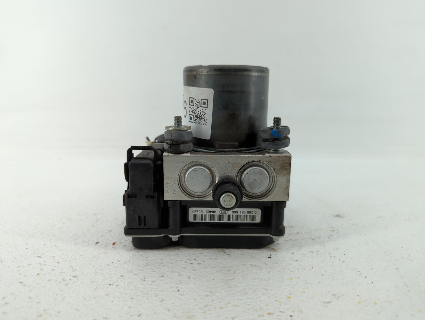 2014 Nissan Maxima ABS Pump Control Module Replacement P/N:47660 ZY90C Fits OEM Used Auto Parts - Oemusedautoparts1.com